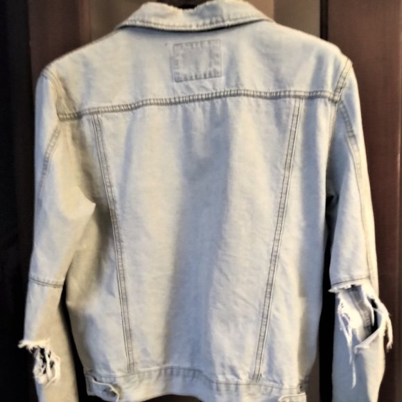 Forever 21 Men Distressed Denim Jacket-Size Large - Picture 2 of 5